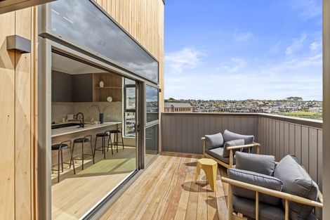 Photo of property in 14 Kiokio Street, Long Bay, Auckland, 0630