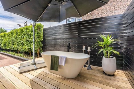 Photo of property in 2a Empire Road, Orewa, 0931