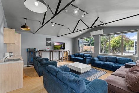 Photo of property in 37 Sparks Road, Hoon Hay, Christchurch, 8025