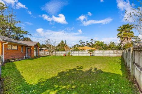 Photo of property in 37 Waimoko Glen, Swanson, Auckland, 0612
