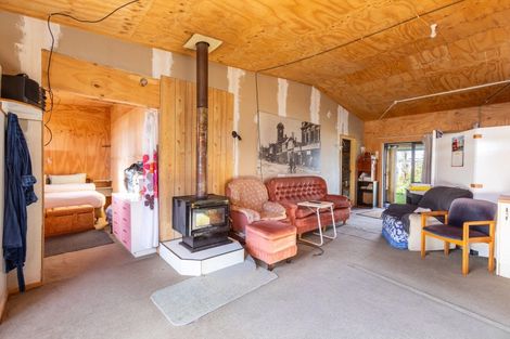 Photo of property in 1 Richardson Street, Woodville, 4920