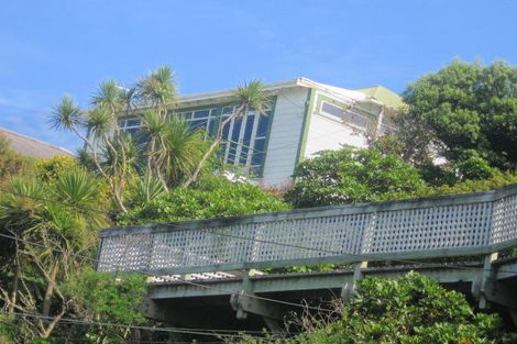 Photo of property in 76 Moana Road, Kelburn, Wellington, 6012