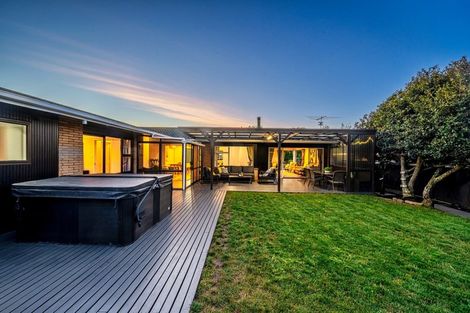 Photo of property in 5 Belmere Rise, Farm Cove, Auckland, 2012