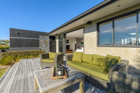 Photo of property in 3 Pine Avenue, Otumoetai, Tauranga, 3110