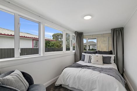 Photo of property in 33 Sylvan Street, Hillmorton, Christchurch, 8024