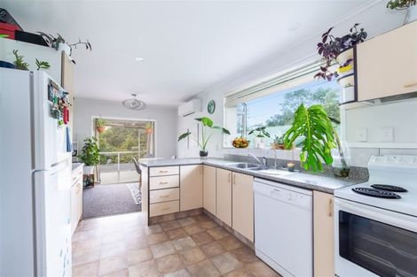Photo of property in 1/52b Pleasant Road, Glen Eden, Auckland, 0602