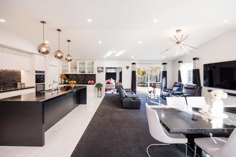 Photo of property in 9 Ivy Lane, Kelvin Grove, Palmerston North, 4414