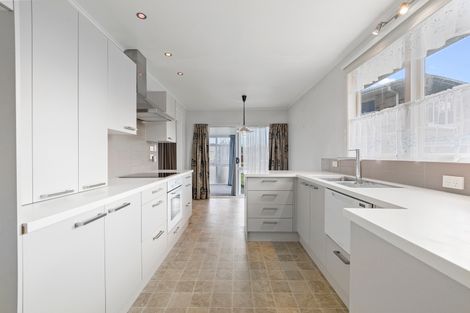 Photo of property in 16 Myrtle Grove, Putaruru, 3411