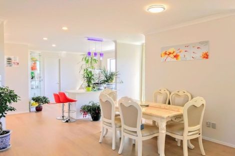 Photo of property in 116c Royal Road, Massey, Auckland, 0614