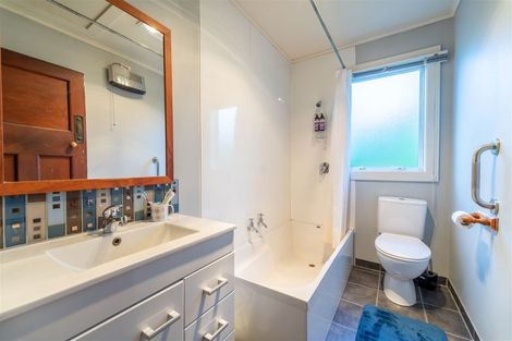 Photo of property in 7 Massey Street, Waimate, 7924