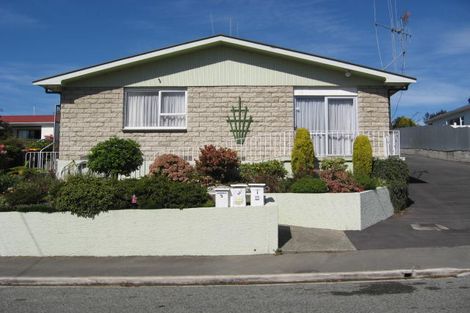Photo of property in 2/10 Roslyn Terrace, West End, Timaru, 7910