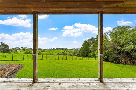 Photo of property in 224 Whitehills Road, Waitoki, Silverdale, 0994