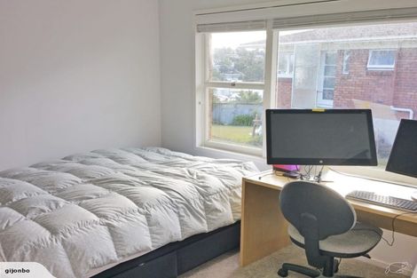 Photo of property in 1/28b Sunnynook Road, Sunnynook, Auckland, 0620