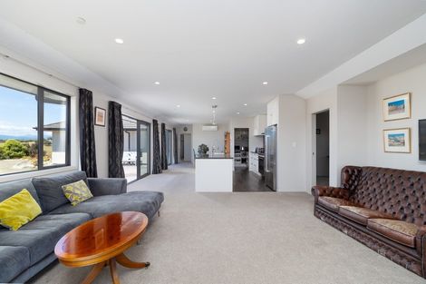 Photo of property in 21 Suncrest Drive, Tasman, Upper Moutere, 7173