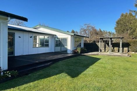 Photo of property in 6 Latham Stubbs Crescent, Waipawa, 4210