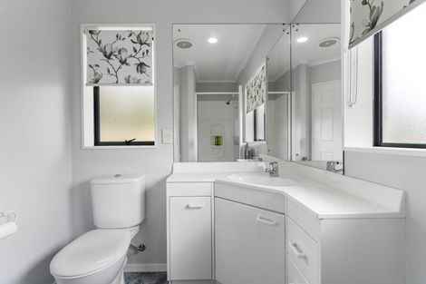 Photo of property in 12 Daria Place, Northpark, Auckland, 2013