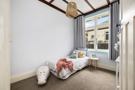 Photo of property in 1 Tapuaeotu Way, Welcome Bay, Tauranga, 3112