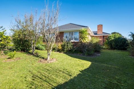 Photo of property in 63 Edgewater Drive, Pakuranga, Auckland, 2010