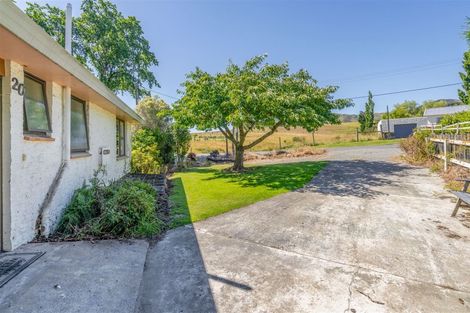 Photo of property in 20 Garden Street, Lumsden, 9730