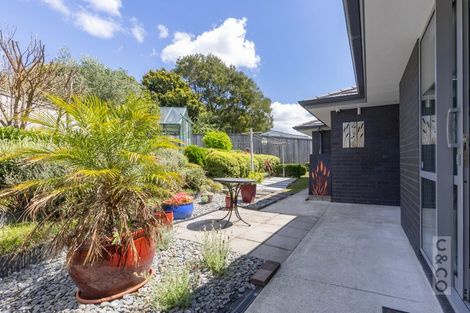 Photo of property in 4 School Road, Riverhead, 0820