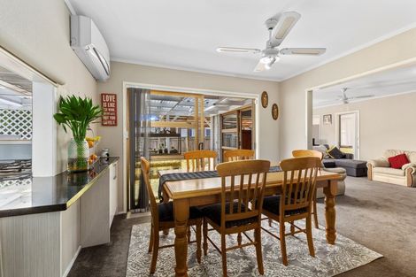 Photo of property in 6 Suwyn Place, Weymouth, Auckland, 2103