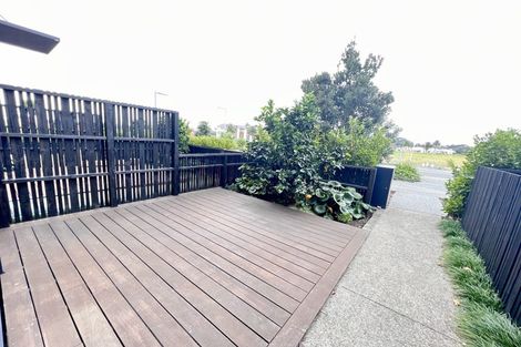 Photo of property in 9 Waka Moana Drive, Hobsonville, Auckland, 0616