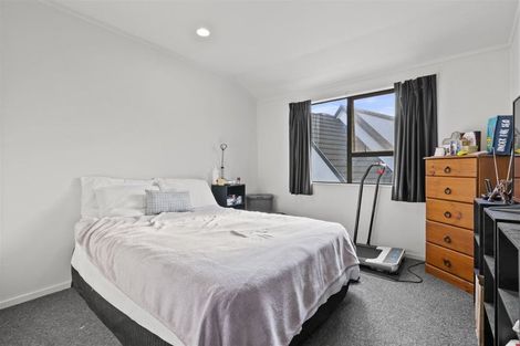 Photo of property in 1/20 Lowburn Place, Clover Park, Auckland, 2019