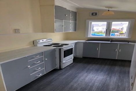 Photo of property in 10 Johnston Street, Foxton, 4814