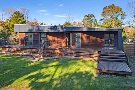 Photo of property in 334 Aokautere Drive, Aokautere, Palmerston North, 4471