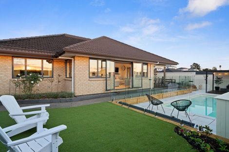 Photo of property in 16 Tokerau Crescent, Pukekohe, 2120