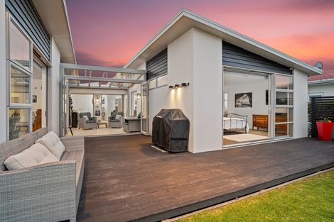 Photo of property in 16 Holyoake Terrace, Omokoroa, 3114