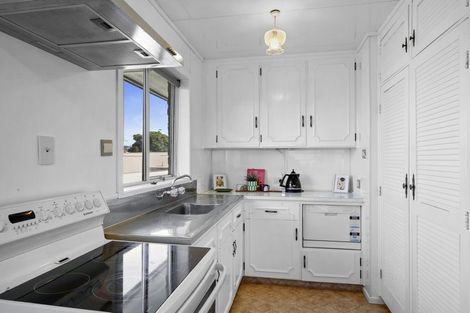 Photo of property in 79a Barrett Street, Westown, New Plymouth, 4310