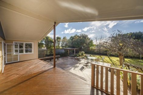 Photo of property in 8 Wilson Street, Bulls, 4818