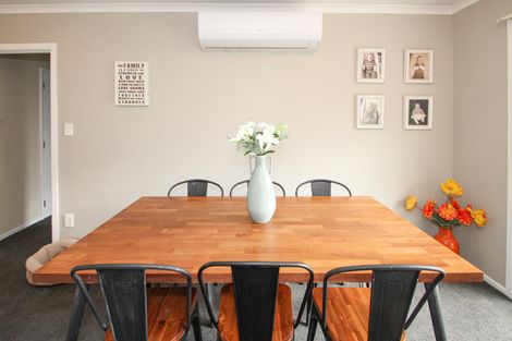 Photo of property in 104 Perth Street, Holmes Hill, Oamaru, 9401