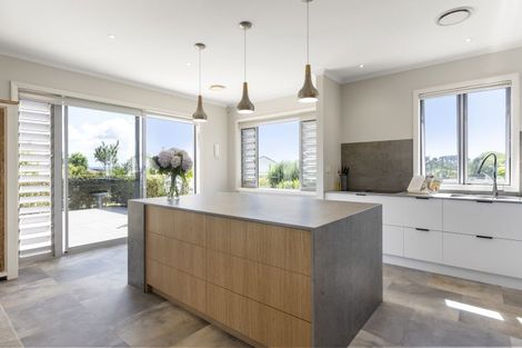 Photo of property in 96 Dyke Road, Karaka, Papakura, 2580