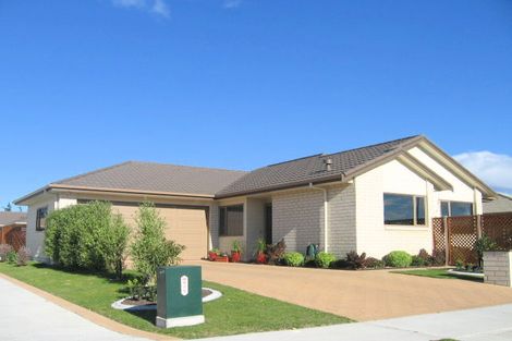 Photo of property in 4 Blythfield Place, Taradale, Napier, 4112