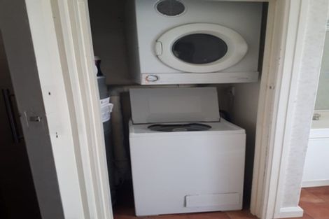 Photo of property in 1/35 Tennyson Street, Dunedin Central, Dunedin, 9016