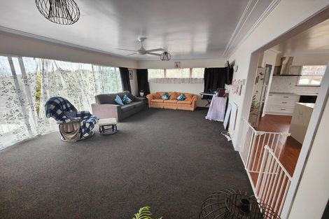 Photo of property in 8 Adams Place, Te Kamo, Whangarei, 0112