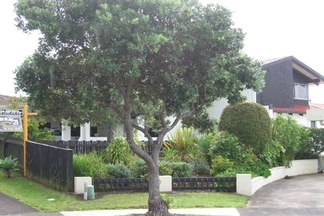 Photo of property in 8 Compass Way, Half Moon Bay, Auckland, 2012