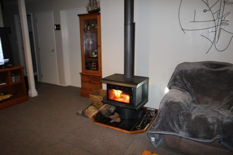 Photo of property in 4 Landau Court, Ashhurst, 4810