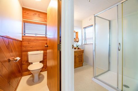 Photo of property in 5 Harrington Road, Henderson, Auckland, 0610