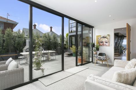 Photo of property in 22 Highgate, Belleknowes, Dunedin, 9011