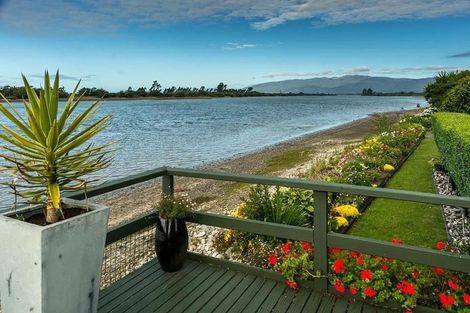 Photo of property in 89 Snodgrass Road, Westport, 7892