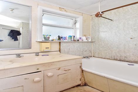 Photo of property in 5 Patea Place, Otara, Auckland, 2023