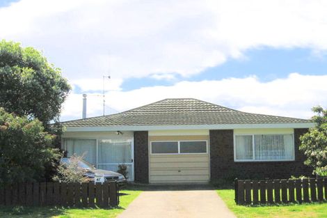 Photo of property in 47 Dickson Road, Papamoa Beach, Papamoa, 3118