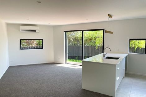 Photo of property in 16 Kipax Place, Riccarton, Christchurch, 8011