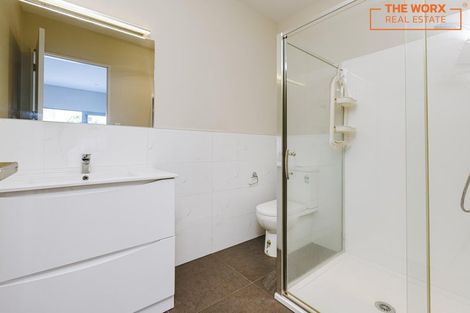 Photo of property in 11 Regis Park Drive, Pukekohe, 2120
