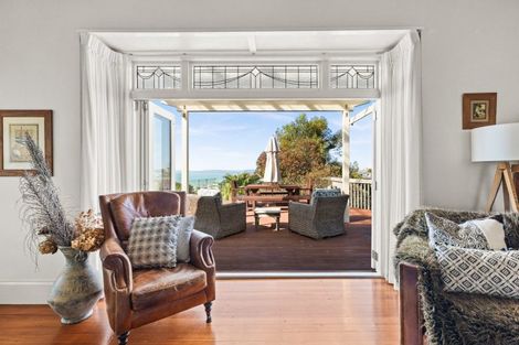 Photo of property in 117 Priestley Terrace, Bluff Hill, Napier, 4110