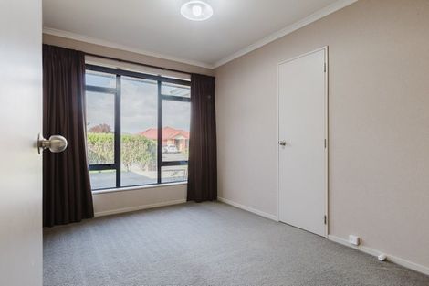 Photo of property in 17 Brooklyn Heights Drive, Kelvin Grove, Palmerston North, 4414