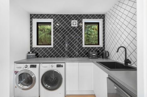 Photo of property in 5c Aspen Grove, Fernhill, Queenstown, 9300